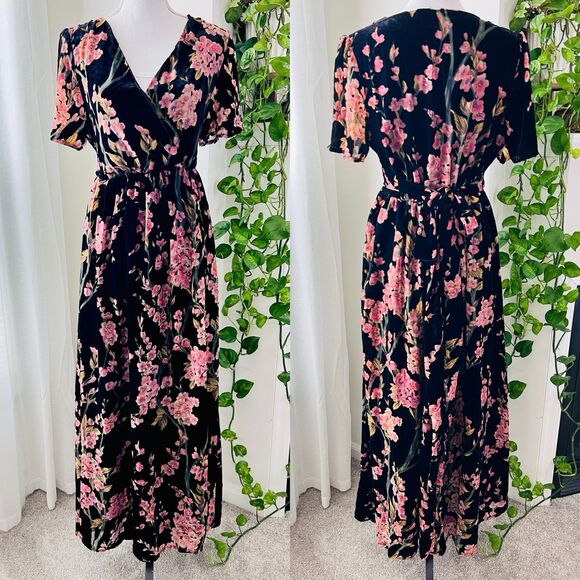 Simplee Dresses & Skirts - Gorgeous Simplee Black & Pink Floral Long Flowy Maxi Dress - Size Small
